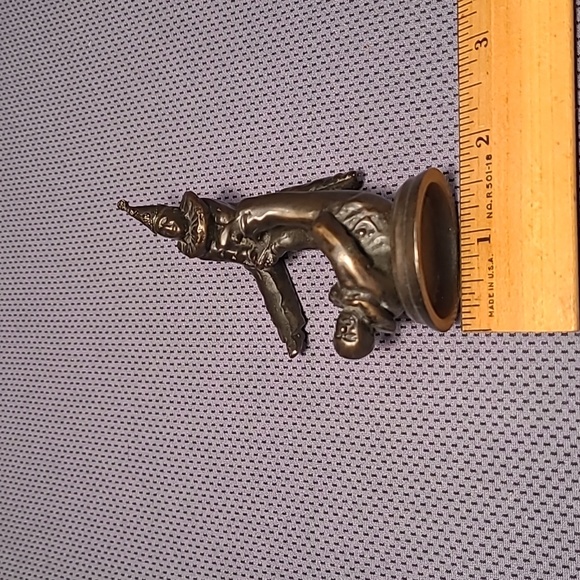 Small Brass Circus Clowns Performing Figures - Picture 5 of 11